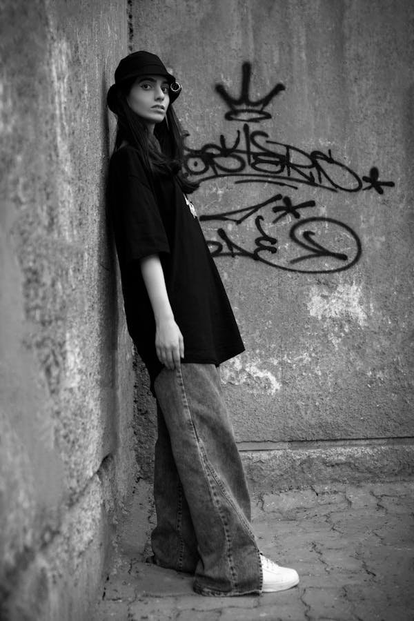 Y2k grunge clothing: your guide to 90s inspired fashion